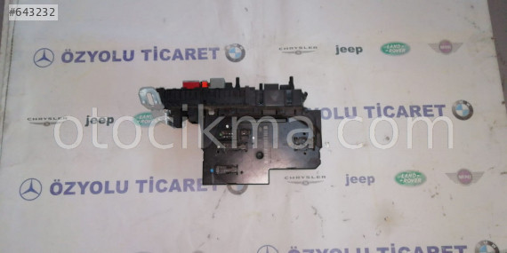 Mercedes w204 c serisi sam beyni 2049006301