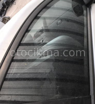 2007 HONDA CİTY 1.3 HATASIZ SAĞ ÖN CAMI.