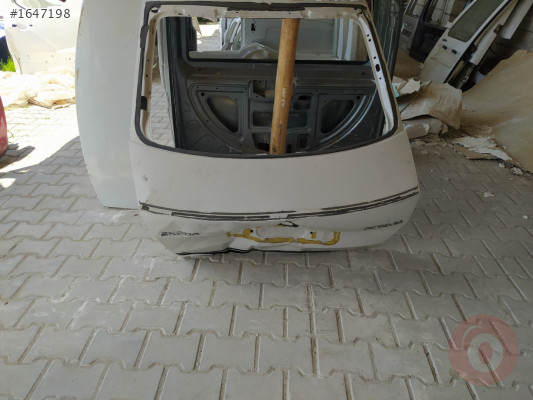 2014 2018 Skoda Octavia arka bagaj kapısı