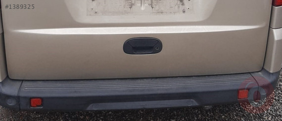 2011 fiat doblo 1.3 çıkma sis lambalı arka tampon