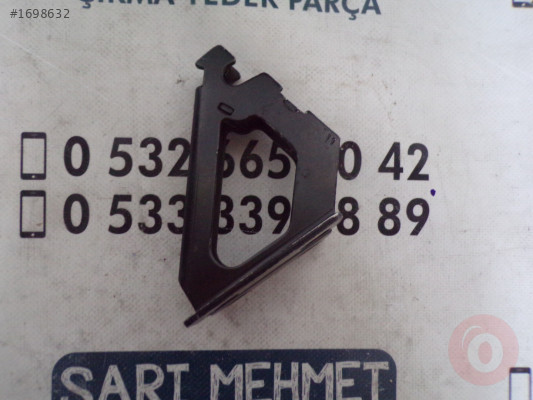 ÇIKMA VW PASSAT B5 ARKA KOLTUK TUTUCU 4B9886177