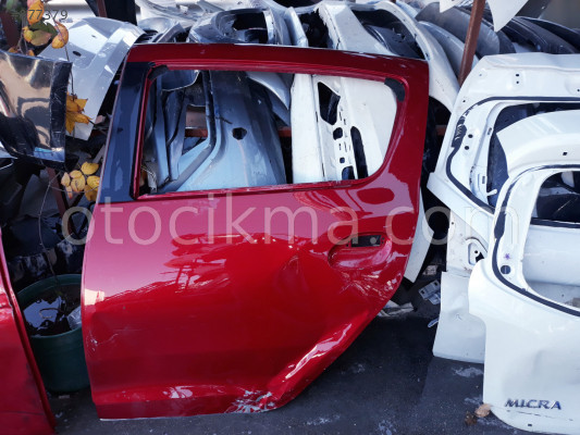 Dacia sandero sol arka kapı