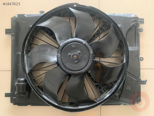 MERCEDES C-CLASS W204 FAN A2045000755