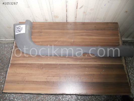 RENAULT SEMBOL MARŞBİYEL ALT PLASTİKİ