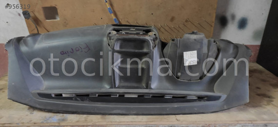Fiat Fiorino komple göğüslük mevcuttur.