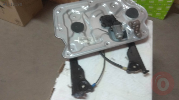 NİSSAN QASHQAI 07-12 ÖN KAPI CAM KRIKO VE PANEL ORJ ÇIKMA