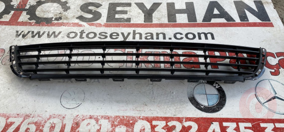 5K0853677 volkswagen golf 6 ön tampon ızgarası orta ızgara