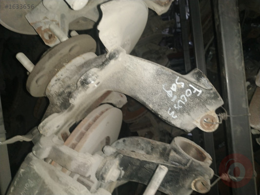 Ford Focus 3 sağ aks taşıyıcı