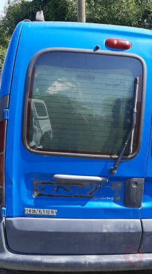 2002 Renault kangoo express 1.9 çıkma sol bagaj kapağı