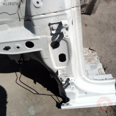 Peugeot 301 çıkma sol ön kapı menteşesi