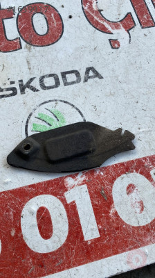 068103645M seat ibiza 1.4 tdi şanzıman ara sacı alt kapağı