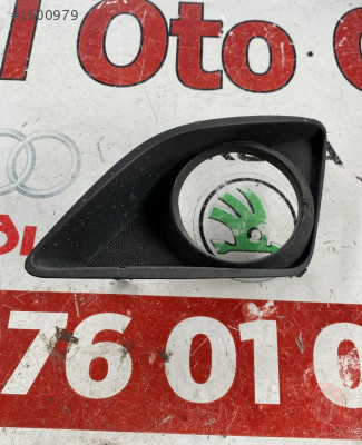 toyota corolla E15 2008 sol ön sis farı kapağı