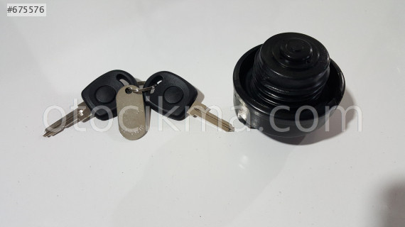SEAT CORDOBA 1996-2001   YAKIT DEPOSU KAPAĞI ANAHTARLI SIFIR