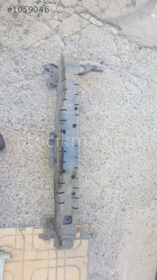 volkswagen passat b7 ön tampon demiri 2010-14 orjinal çıkma
