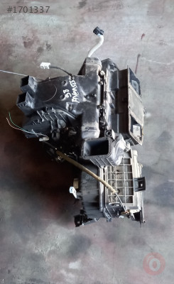TOYOTA  AVENSİS 1998 2.0 ÇIKMA ORJİNAL KALORİFER KAZANI