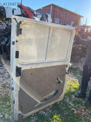 RENAULT MASTER SAĞ SÜRGÜLÜ KAPI ÇITASI 1998-2008 MODEL ÇIKMA
