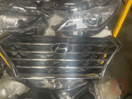Çıkma Hyundai tucson ön panjur orjinal