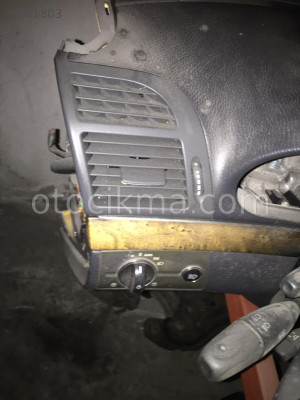 Mercedes W211 Sol Üfleme Izgarası hatasız orjinal çıkma