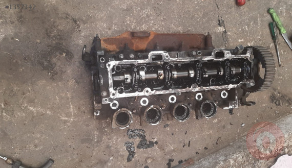 PEUGEOT 206 ÇIKMA SİLİNDİR KAPAĞI 8V DİZEL