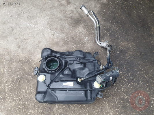 FORD FOCUS 3 1.6 BENZİN DEPOSU HATASIZ MONTECAR