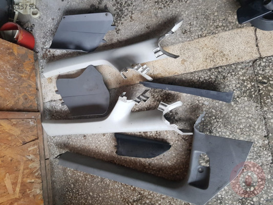 Volkswagen Caddy İç Trim Plastikleri Hatasız Orjinal Çıkma