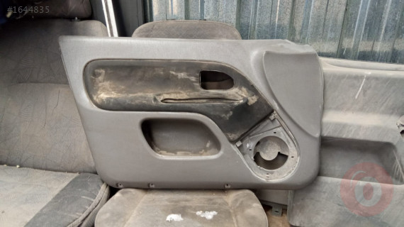 RENAULT CLİO SOL ÖN KAPI DÖŞEMESİ.2008-2013.8200751979