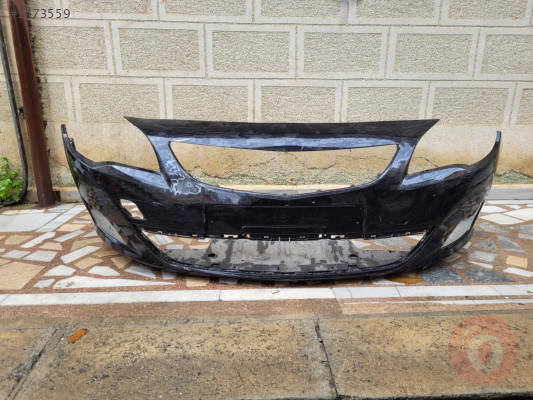 Opel Astra J makyajsız ön tampon