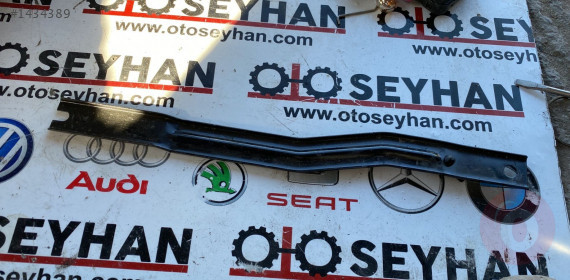 7584733 bmw x1 E84 akü bağlantı demiri