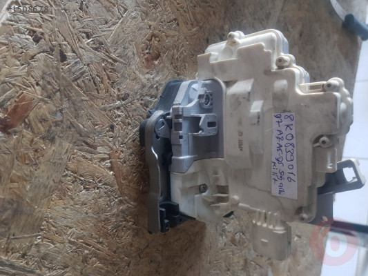 AUDİ Q3 KAPI KİLİDİ ARKA SAĞ 8K0839016H 8K0839016E