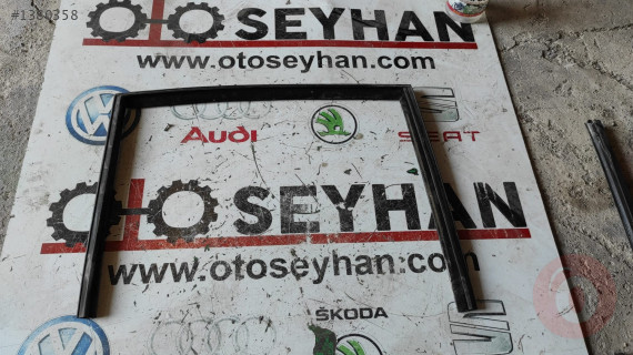 bmw 5 kasa e60 arka sağ iç cam fitili
