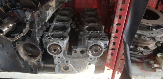 Peugeot 106 16v silindir kapağı