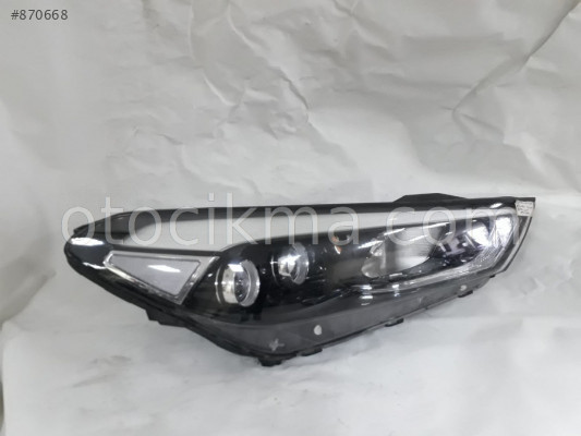 Hyundai Tucson Çıkma sağ far