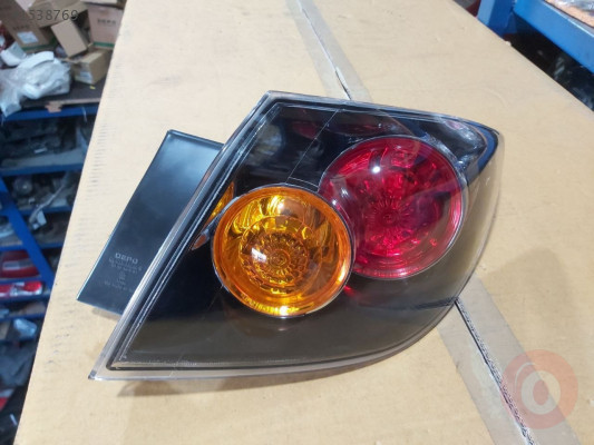 MAZDA 3 2004 - 2006 HATCHBACK SAĞ DIŞ STOP LAMBASI