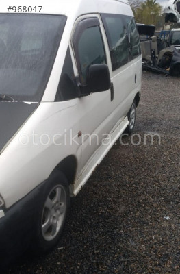 2002 model peugeot expert 1.9 dizel çıkma sol yan panel
