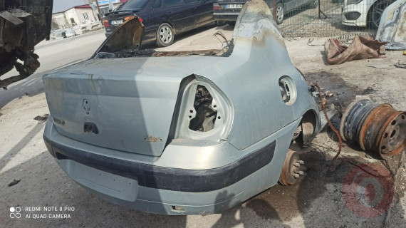 Clio komple arka
