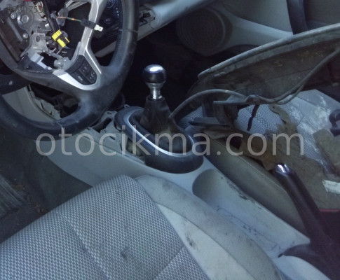 2010 HONDA CR-Z ORİJİNAL VİTES KONSOLU.