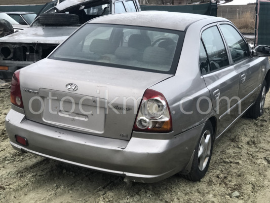 Hyundai accent arka panel