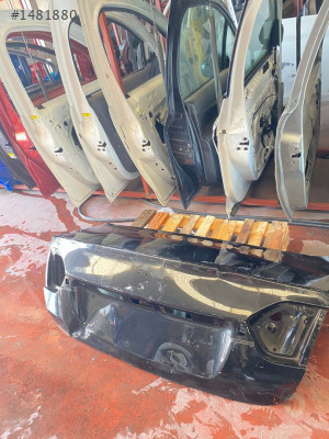 RENAULT FLUENCE ÇIKMA ORIJINAL ARKA BAGAJ KAPISI GÜL OTO