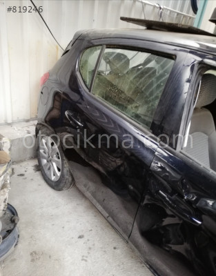 OPEL CORSA E SAĞ ARKA KAPI