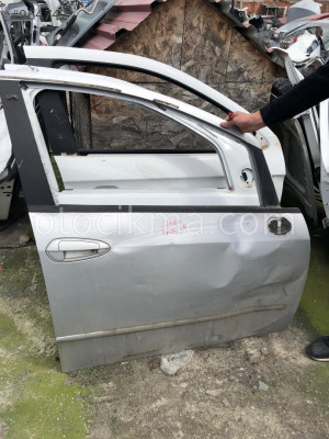 Fiat Linea Sağ Ön Kapı Çıtası hatasız orjinal çıkma