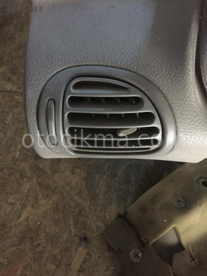Peugeot 206 Sol Üfleme Izgarası hatasız orjinal çıkma