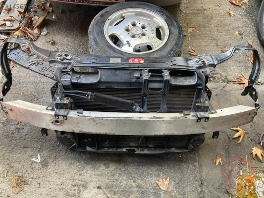 Mercedes C200 W203 Ön Tampon Demiri Hatasız Orjinal Çıkma