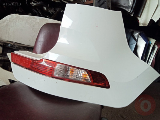 2013 Kia Sportage çıkma arka tampon köşesi