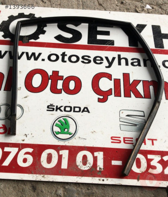 4B0823723 seat ibiza 1999 sağ arka kapı cam çerçeve fitili