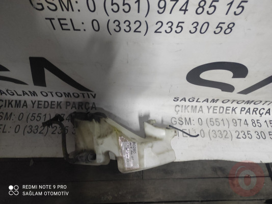 OEM; 8H0955453  AUDİ A4 B6 ÇIKMA  CAM SU BİDONU