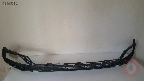 HYUNDAİ İ20 ÖN TAMPON ALT IZGARASI ÇIKMA