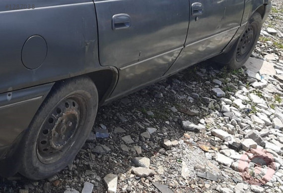 1996 model daewoo nexia 1.5 çıkma sağ takım jant lastik