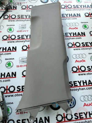 1K4867298J volkswagen golf 6 orta sağ direk kaplaması