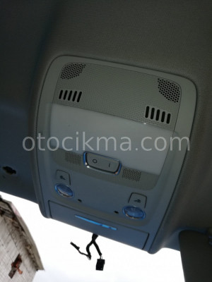 Audi A4 B8 Tavan Lambası hatasız orjinal çıkma