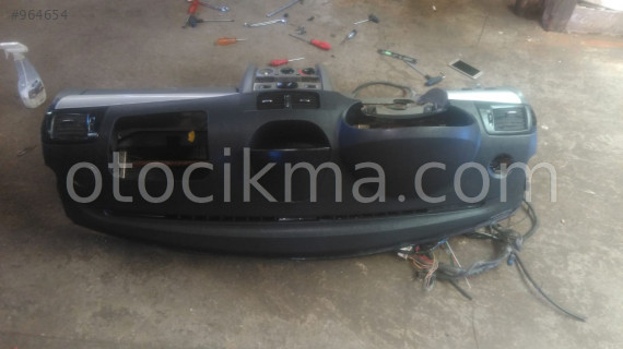 2011 model renault clio symbol 1.4 orjinal torpido dolu